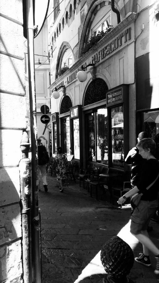 I Tetti Di Genova Grande Appartamento Esterno foto