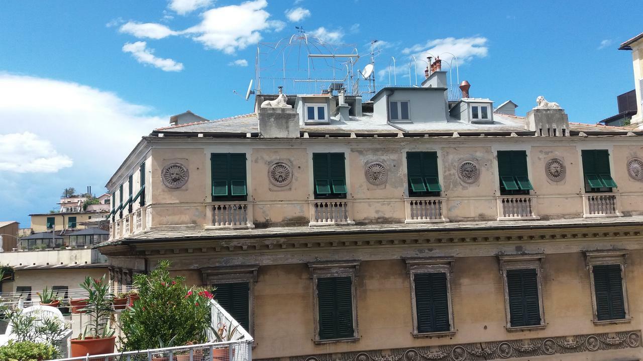 I Tetti Di Genova Grande Appartamento Esterno foto